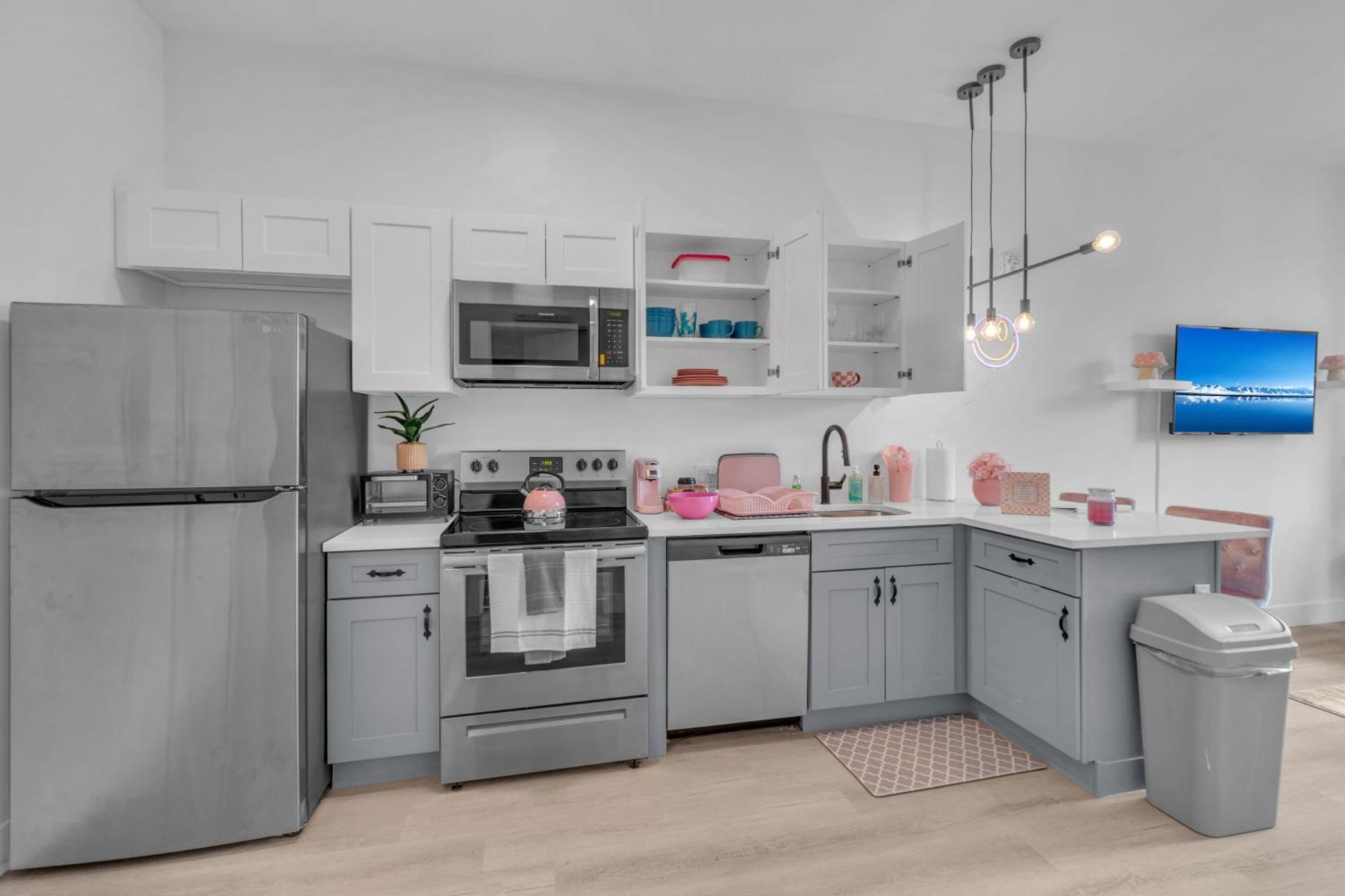 Apartament Pink Heaven Indoor Pool, Free Parking, Near Nyc Elizabeth Zewnętrze zdjęcie